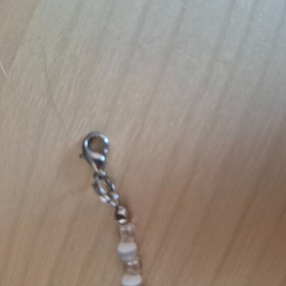 Shell Necklace - Picture 3 of 3